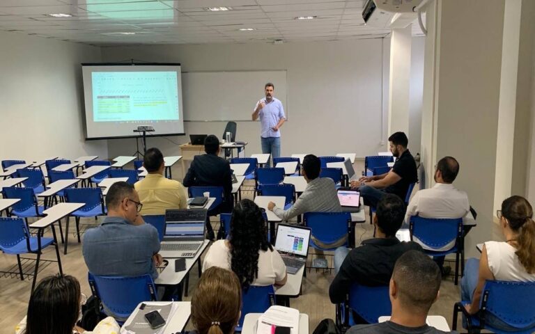 PRÓ- GESTÃO Termina workshop sobre planejamento estratégico com metas para aperfeiçoamento de gestão